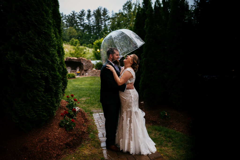 New England wedding, Bedford Village Inn, New Hampshire wedding photographer