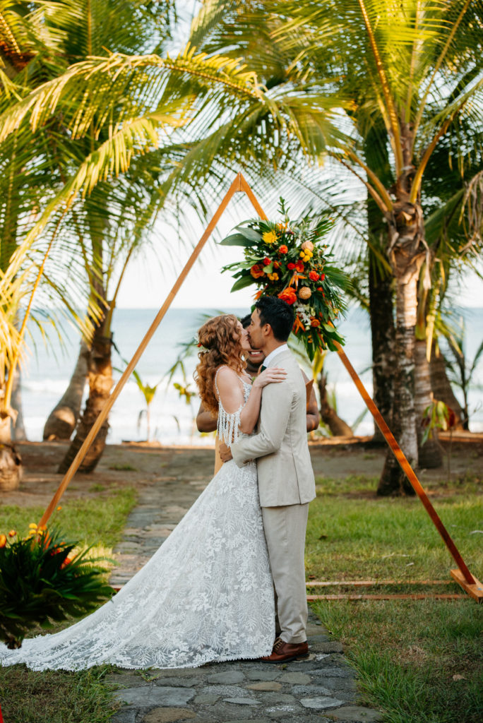 Costa Rica wedding photographer, osa peninsula, puerto jimenez, boca sombrero, jungle wedding, destination wedding photographer, beach wedding